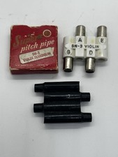 VINTAGE WM KRATT SUPER PITCH PIPE SN-3 VIOLIN MANDOLIN IN BOX with add unk pipe
