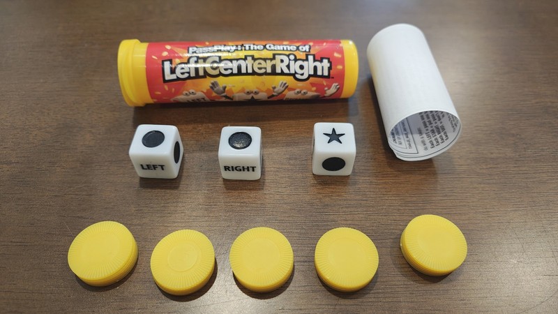 PassPlay:The Game of LeftCenterRight. Age 6+. 3 or More Players