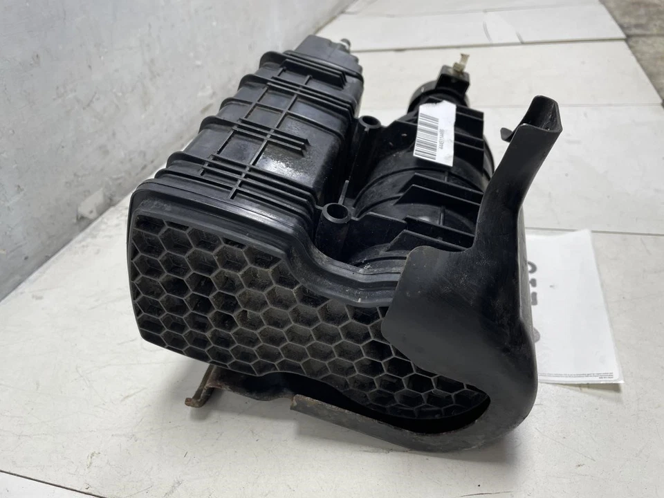 Honda Insight Hybrid 2010 1,3 L bote de filtro de carbón evap de vapor de combustible Foto 3 de 4