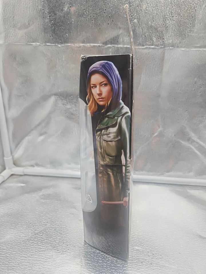 Figura de acción SHARON CARTER SERIE MARVEL LEGENDS HALCÓN Y EL SOLDADO DE INVIERNO Foto 3 de 4