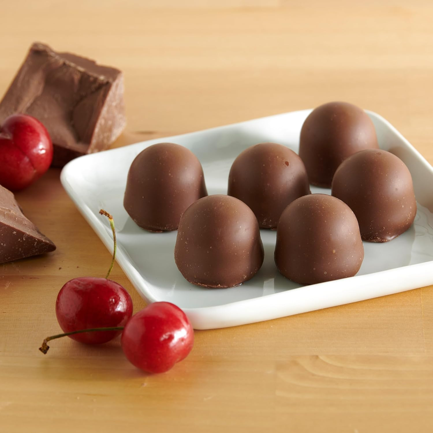 Anne Milk Chocolate Covered Cordial Cherries | 19.8 Oz | 30 Piece Gift Box | Who