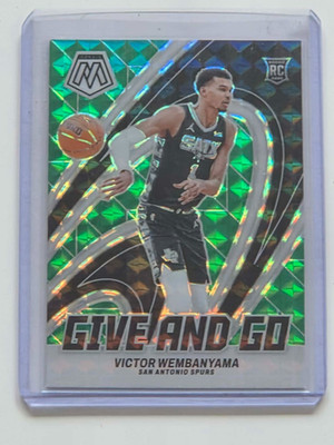 2023-24 Panini Mosaic Victor Wembanyama #12 RC Give And Go Green Refractor