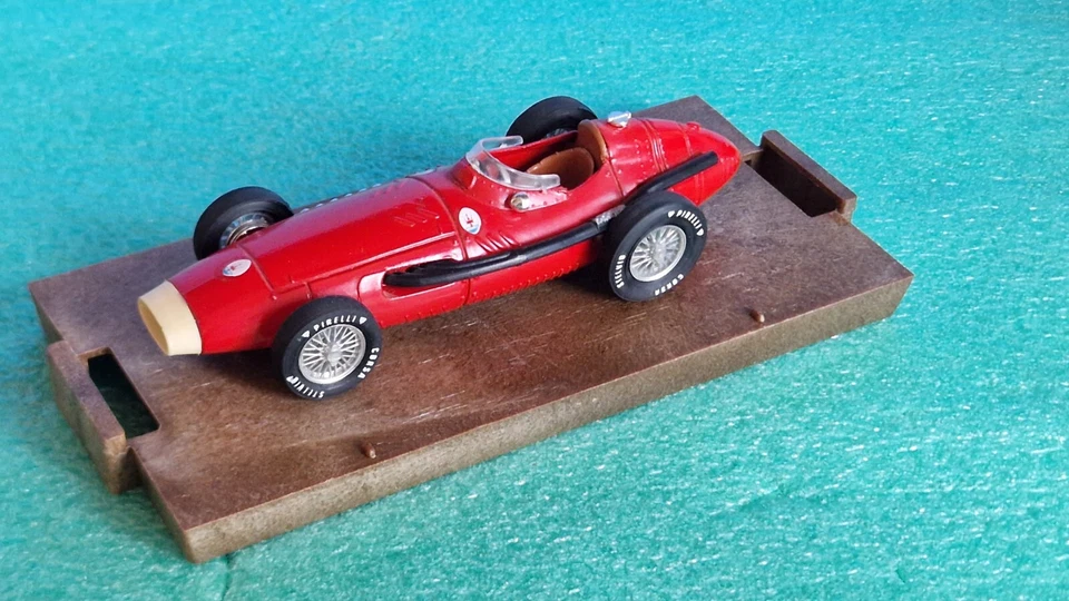 Lotto 4 modellini Brumm 1/43 Maserati - R92 - R112 - 136 - altro - Immagine 2 di 4