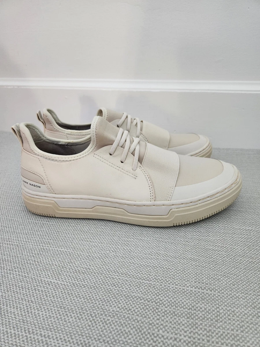 Cream sneaker best sale store