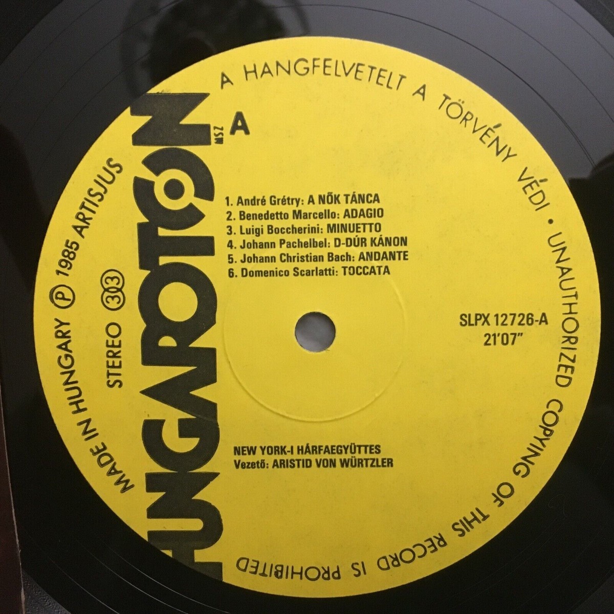 アントニーニ、ハープシコード RCF-009（ヘッドレスト付フロントチャイルドシート用レイン