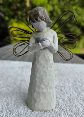 Willow Tree Angel Of Healing Figure Girl with Bird 2000 Demdaco Susan Lordi