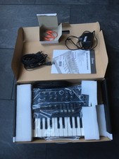 Arturia Microbrute Analog Synthesizer, 1A Zus...