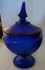 VINTAGE COBALT BLUE ANCHOR HOCKING PRINCESS PATTERN LIDDED PEDESTAL CANDY DISH