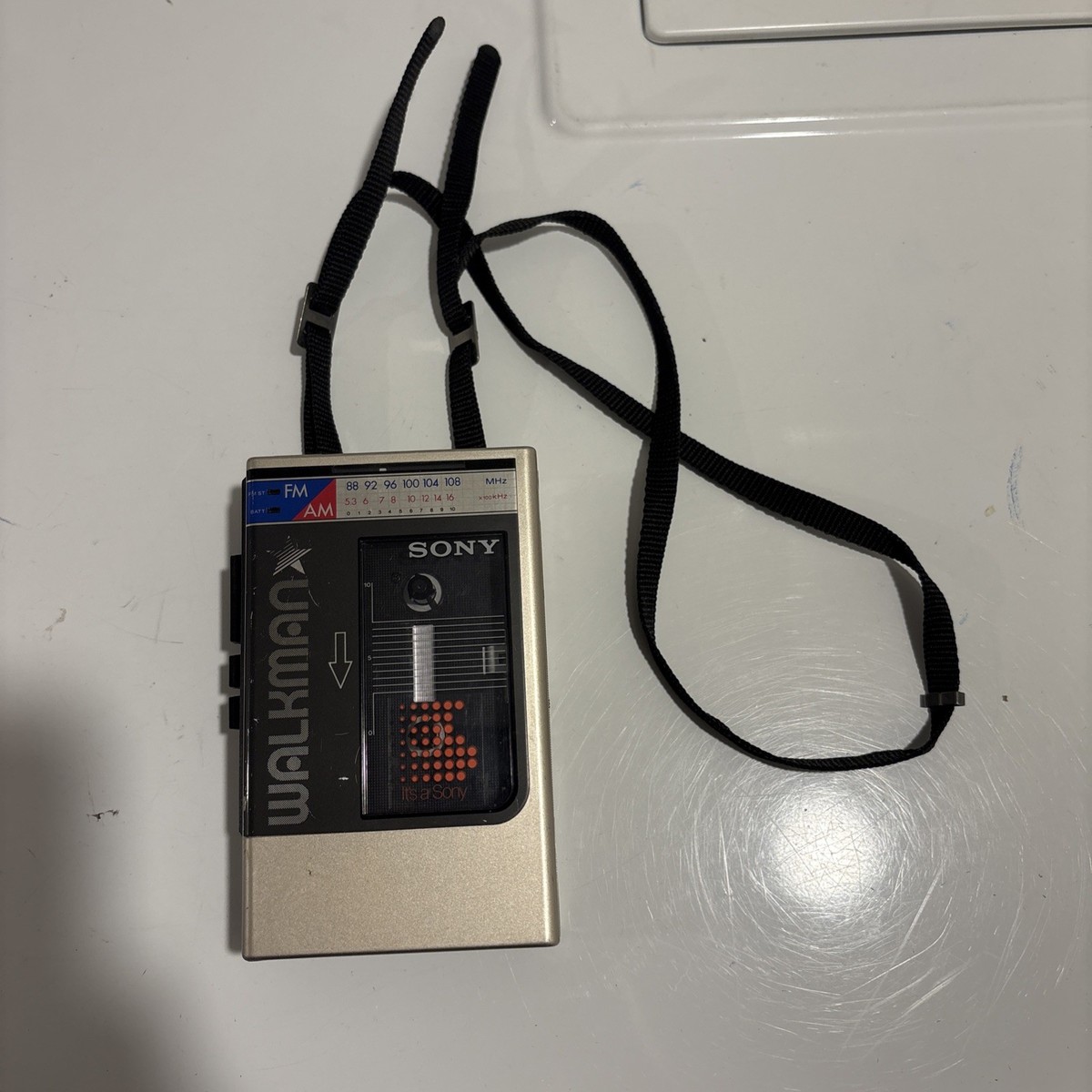 Sony Walkman Cassette Player FM/AM Radio WM-F8 Tested Working