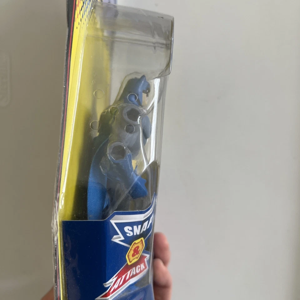 Mattel 2009 Batman the Brave and the Bold - Bataraxe Batman - NIP - Image 3 of 4