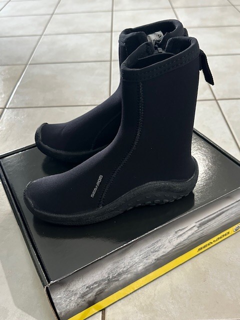 Sea Doo New OEM Unisex 5 mm Neoprene Boots M 9 W 11 Eur 42 Black Zipper New NIB Sea Doo New OEM Unisex 5 mm Neoprene Boots M 9 W 11 Eur 42  main image 4