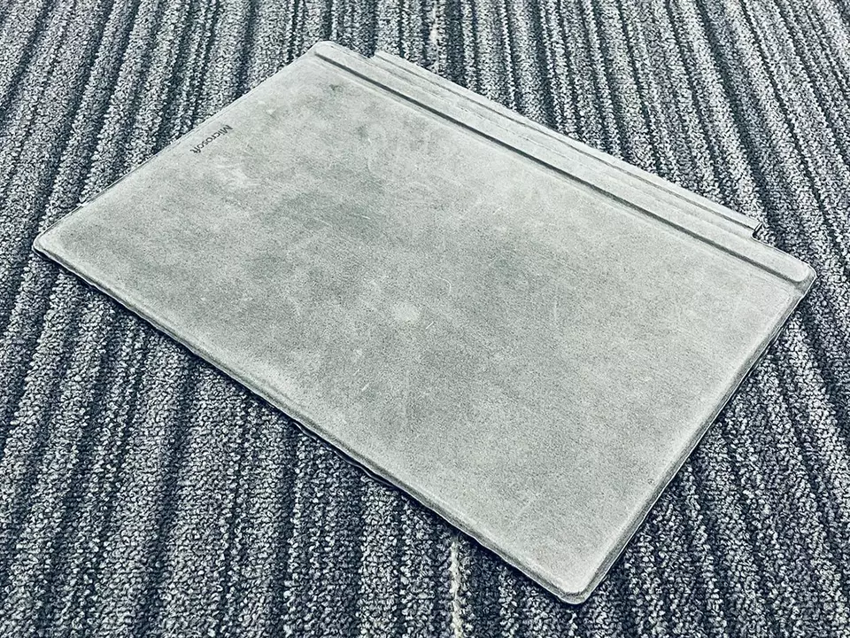 FAULTY Microsoft Surface Pro Type Cover Black UK QWERTY V2 Keyboard 1725 - Image 2 of 4