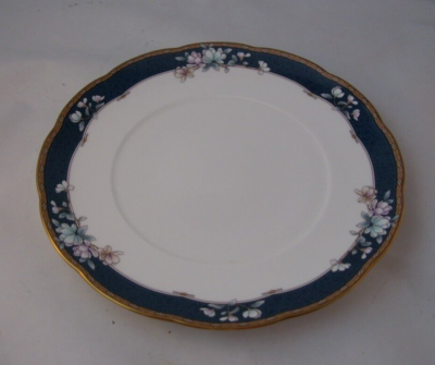 【希少】ノリタケ サンドハースト チュリーン 9742 廃盤 SANDHURST Noritake Sandhurst Salad Dessert Plate Japan 9742 Retired Bone