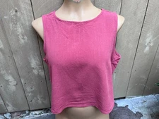 Anrabess Raspberry Red Sleeveless Cropped Top  w/ Back Buttons - Size M - NEW