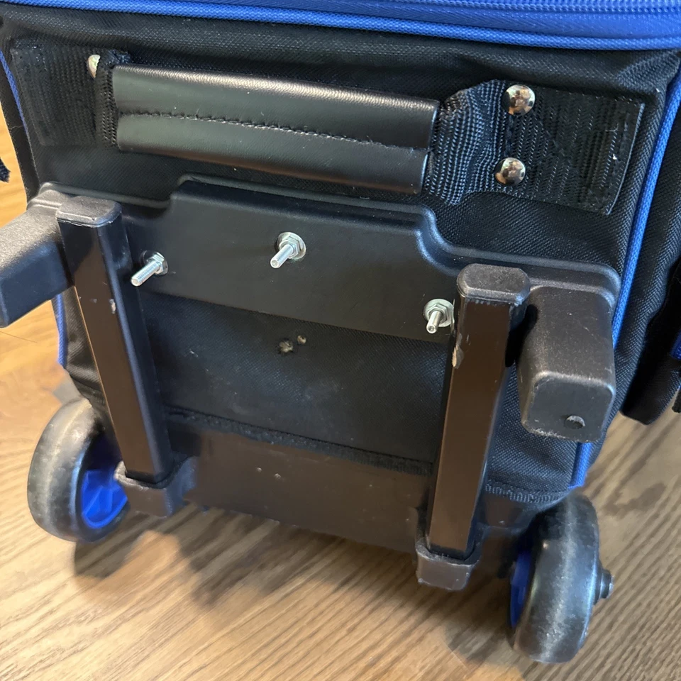 BSI 4 Ball Set Rolling Canvas Bag Roller Wheeled Blue & Black 3 And 1 - Image 4 of 4