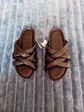 Neuf avec étiquettes - Taille 3 (Junior) - Sliders noirs de Next