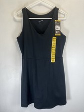 NWT Gap Fit Womens Dress Medium Black Built in Bra Shorts Pickleball Tennis