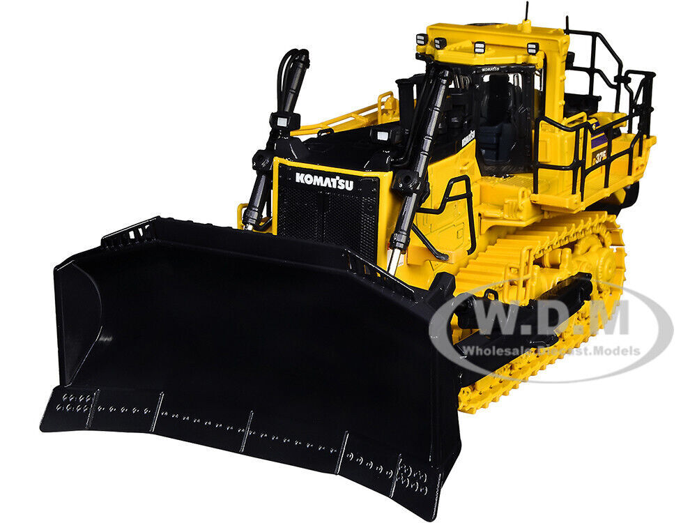 KOMATSU　D375 1:50 キャタピラー　CAT KOMATSU D375A-8 CRAWLER DOZER WITH RIPPER 1/50 DIECAST MODEL