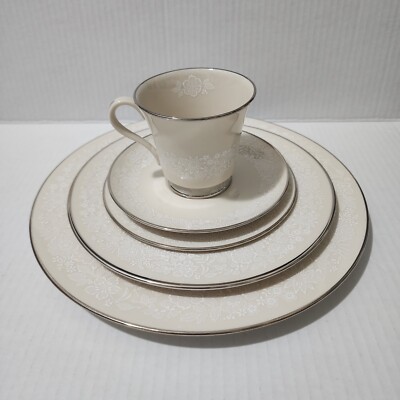 Vintage Gorham Bridal Bouquet 5-Piece Place Setting Ivory Floral Plates Cup USA