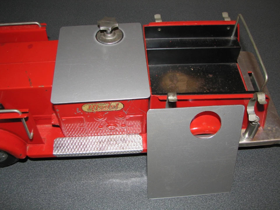 Крышка бака для воды пожарной машины насос игрушки Doepke - Изображение 3 из 4