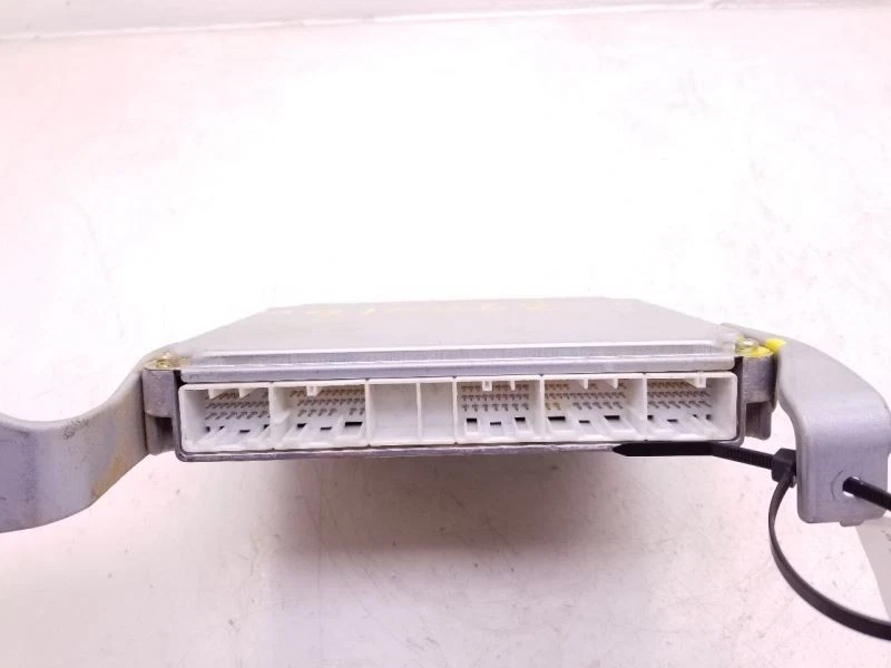 Toyota Tundra TRD 2003 4,7 L 4x4 módulo de control electrónico Foto 2 de 4