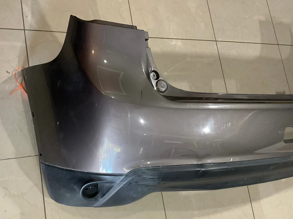 Cubierta de parachoques trasero gris Mitsubishi Outlander Sport ES SE 13-2015 6410B8860ZZ OEM Foto 2 de 4