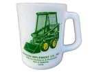 VTG 1979 JOHN DEERE SKID LOADER MANSON IMPLEMENT CO IOWA ADV MILK GLASS CUP