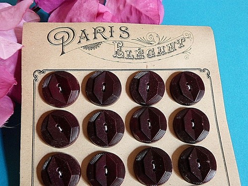 047c/ Superb Plate of 24 Buttons "Paris Elegant" Bordeaux Ep. Art Deco - Picture 3 of 5
