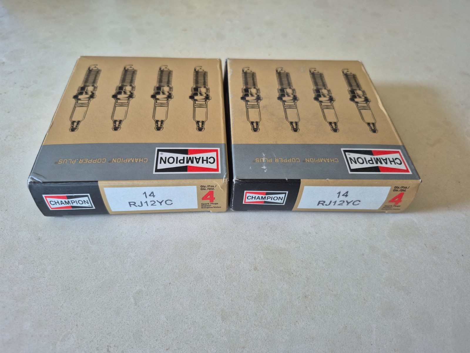 Set of 8 NEW Champion 14 RJ12YC Copper Plus Spark Plugs BN93