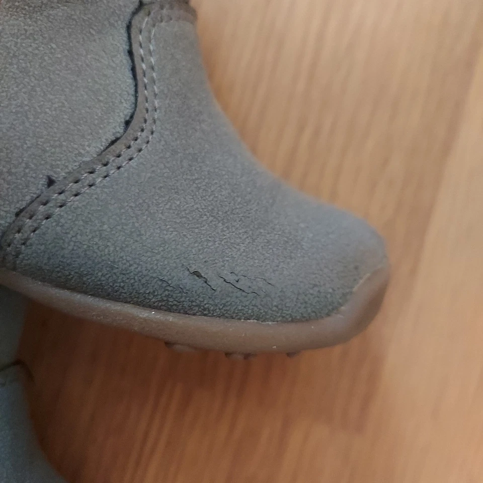 Botas Carter’s Amylene WG Niñas Every Step Brillo Rastreo Soporte Gris Talla 4 Foto 3 de 4