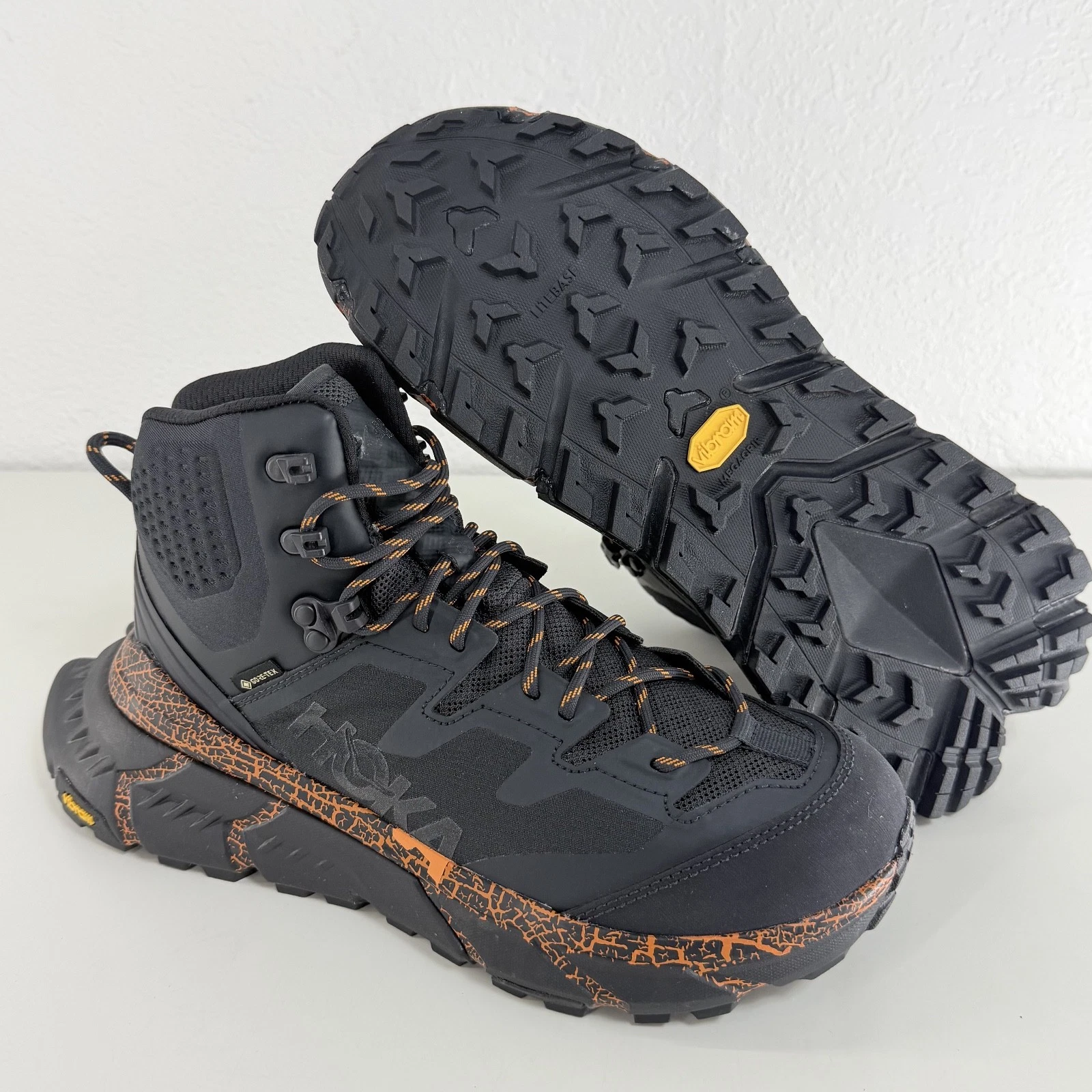 HOKA One One Tennine Hike GTX Mens 7.5 Women’s 8.5 Trail Hiking Boots Waterproof