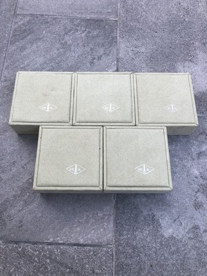VAN CLEEF & ARPELS N.5 JEWELRY BOX BRACELET EARRINGS jewelry box