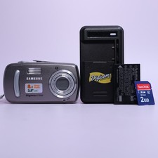 Samsung Digimax V800 8.1MP Compact Digital Camera Silver Tested Full Working Set