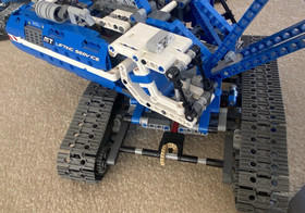 Lego Crawler Crane 42042 Technic 100% Complete Set 1401 Pieces Working no Box