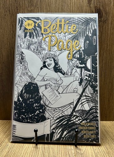 Bettie Page #1 - Kano Black & White Variant Cover - 2020 - 1:10 Incentive