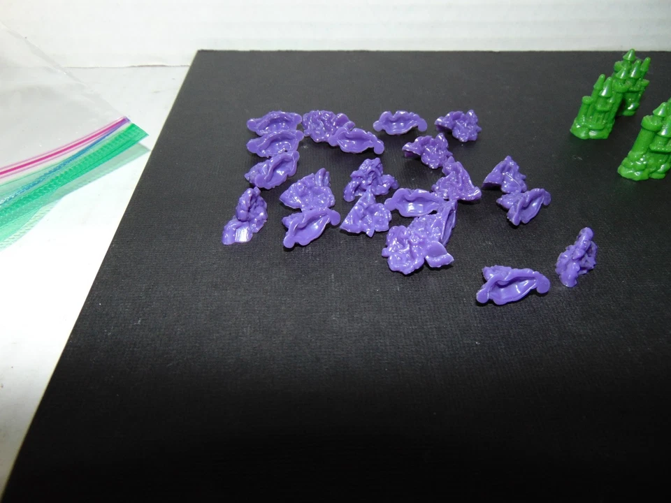 Juego de Mesa Monopoly Disney Villanos Piezas de Repuesto Espesores y Guaridas Foto 2 de 3