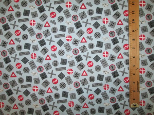 TRAINS SIGNS MODEL TRAIN LOCOMOTIVE RX BLUE COTTON FABRIC FQ - Picture 4 of 7