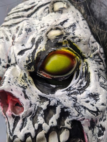 NWT Light Up Zombie Skull Unisex Mask. One Size Fits All. - Picture 7 of 9