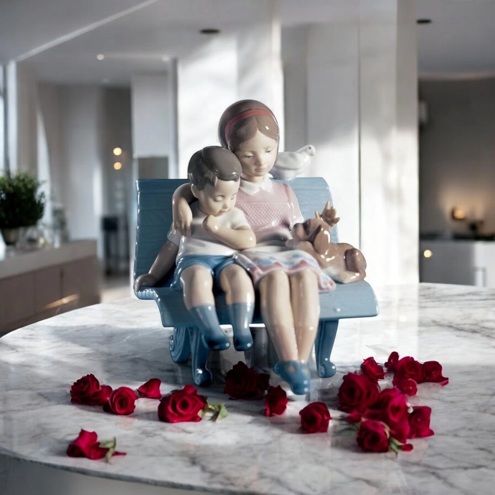 Lladro Surrounded By Love Figurine - Thumbnail 4