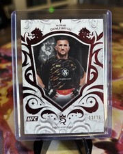 2025 Topps Royalty UFC Merab Dvalishvili Red Parallel /15 #11 