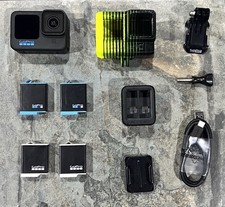 GoPro Hero 10 Black - GoPro Dual Battery Charger + 4 Batteries