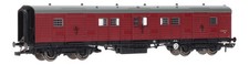 R60021A Hornby OO Gauge BR GBL Luggage Van S2467S BR Maroon (Pre-Owned)