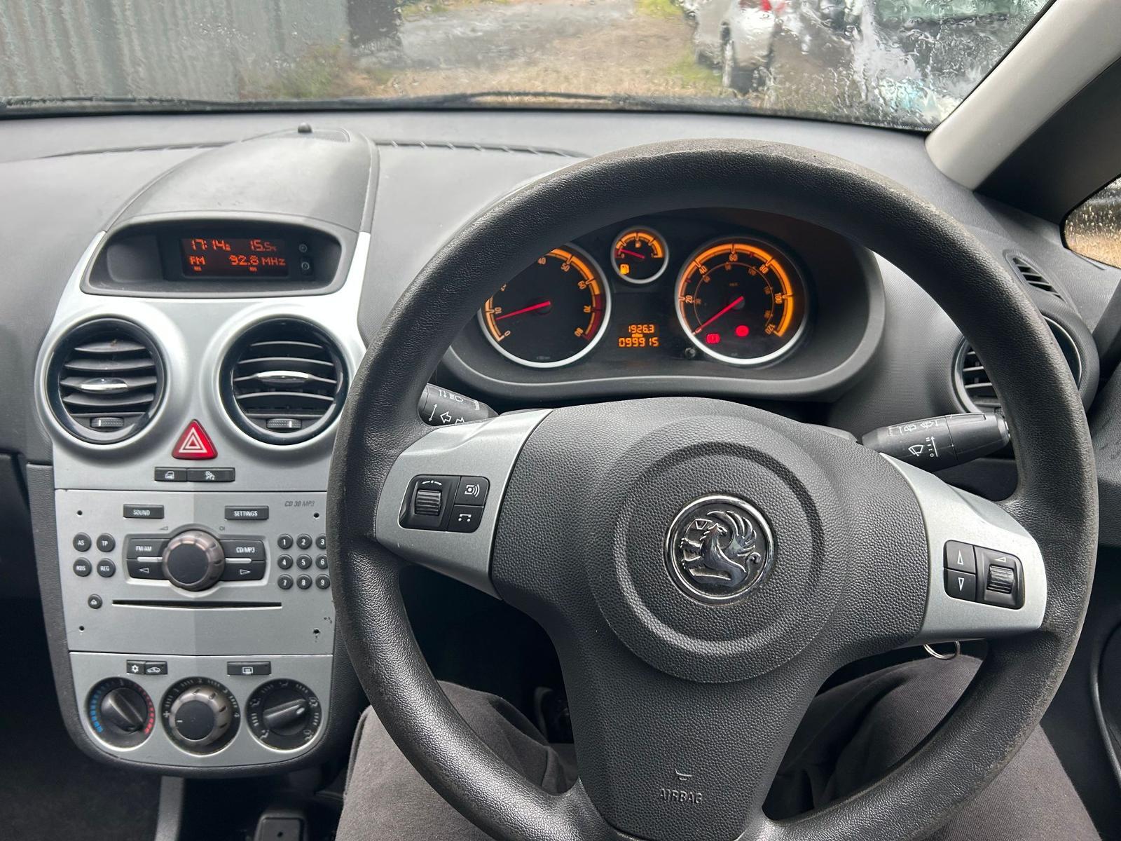 Vauxhall/Opel Corsa 1.2i 16v ( 85PS ) 2011MY Exclusiv | eBay