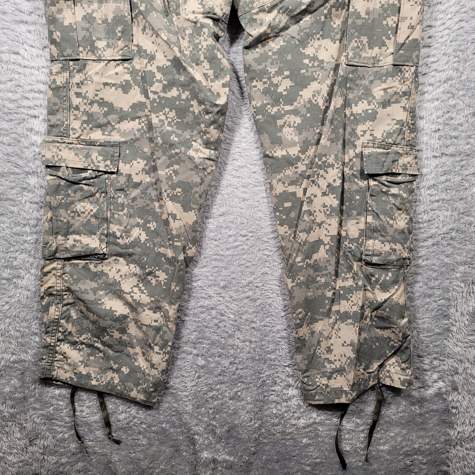 ACU Digital Camo Combat Cargo Pants Ripstop - MEDIUM Regular Military Army #