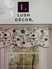 Lush Decor Valance Royal Garden Window Curtain Valance 18  x 42  New