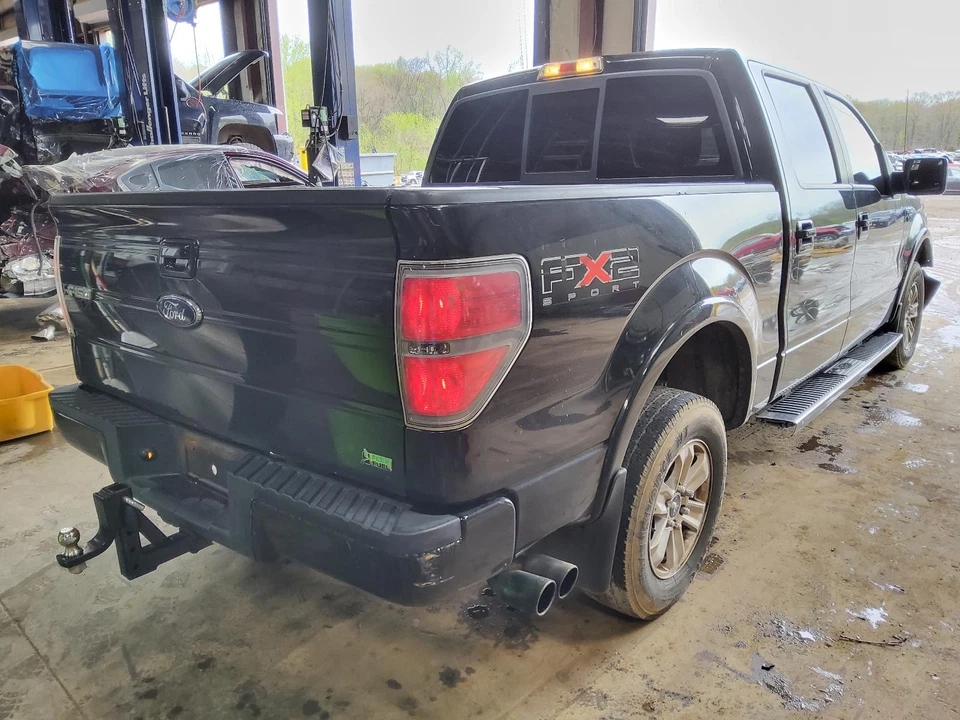 Conjunto de luz trasera derecha usado se adapta a: Ford F150 2010 camioneta Styleside Sterling gr Foto 2 de 4