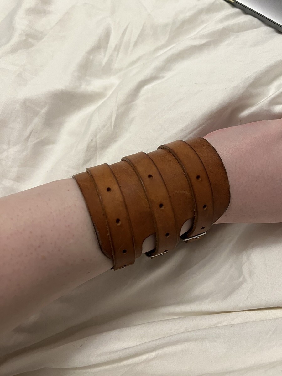 [希少]Maison Margiela / leather bangle Maison Martin Margiela Unisex Leather Cuff Bracelet, Very