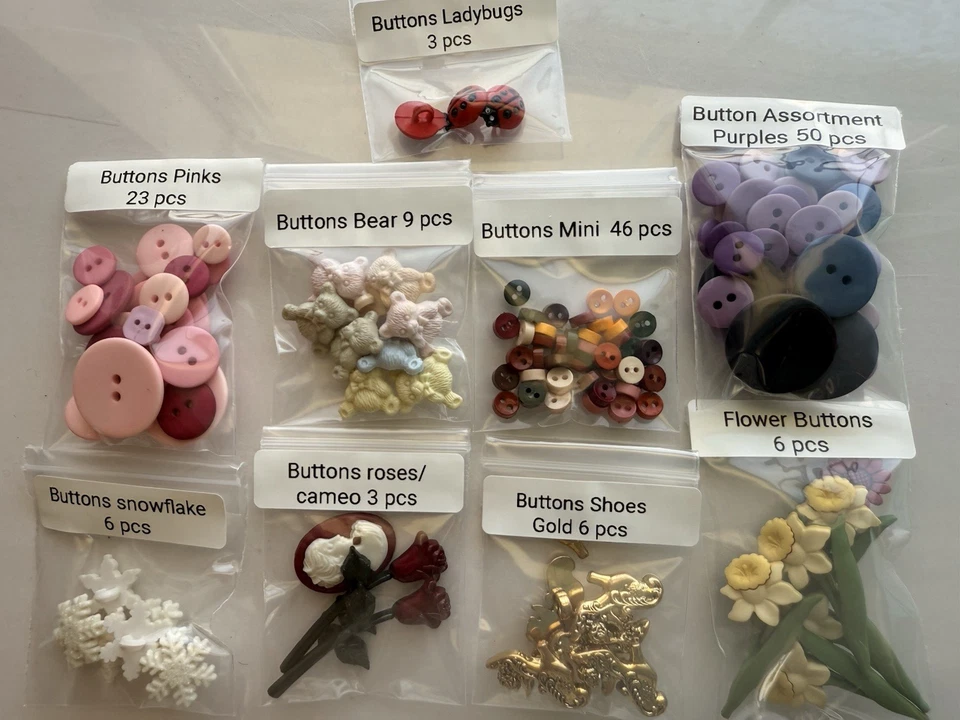 152 pieces BUTTONS Lot Bear Ladybug Shoes Snowflake Roses Daffodils Button - Image 2 of 4