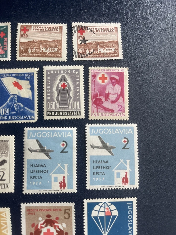 Yugoslavia Varios 1950-1970 Impuestos (Cruz Roja) 23 Estampillas, F-VF Foto 3 de 4