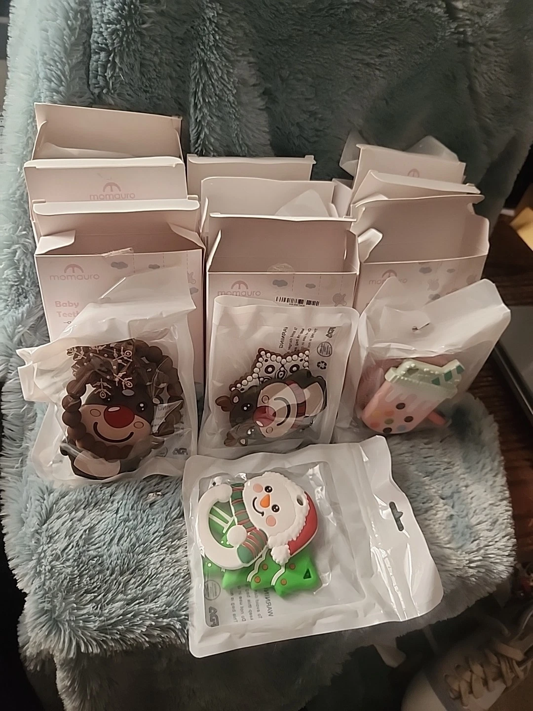 Momauro Baby Teething Toys Set Mixed Lot Of 11 Christmas Snowman Reindeer New
Opens in a new window